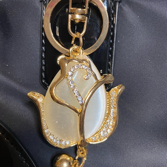 flower keychain bag charm - Picture 2 of 4